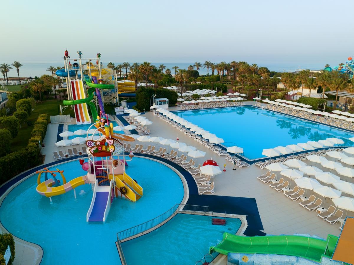 MIRACLE RESORT HOTEL Image 3