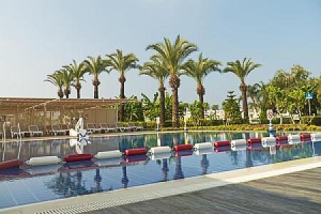 MIRACLE RESORT HOTEL Thumbnail 4