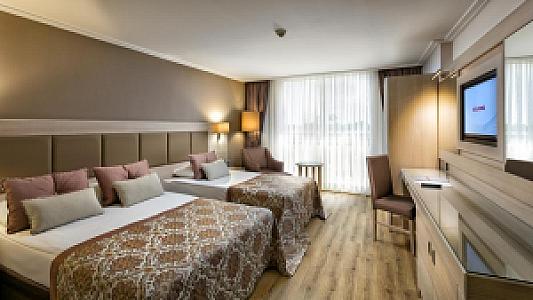 MIRACLE RESORT HOTEL Thumbnail 6