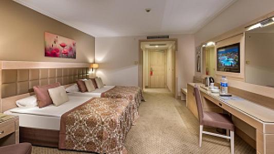 MIRACLE RESORT HOTEL Thumbnail 7
