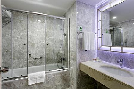 MIRACLE RESORT HOTEL Thumbnail 12