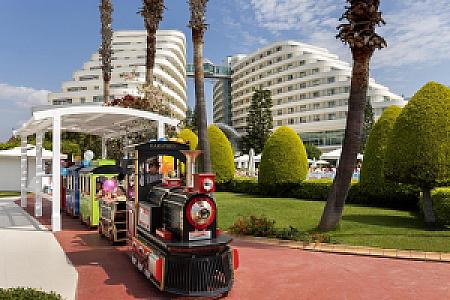 MIRACLE RESORT HOTEL Thumbnail 19